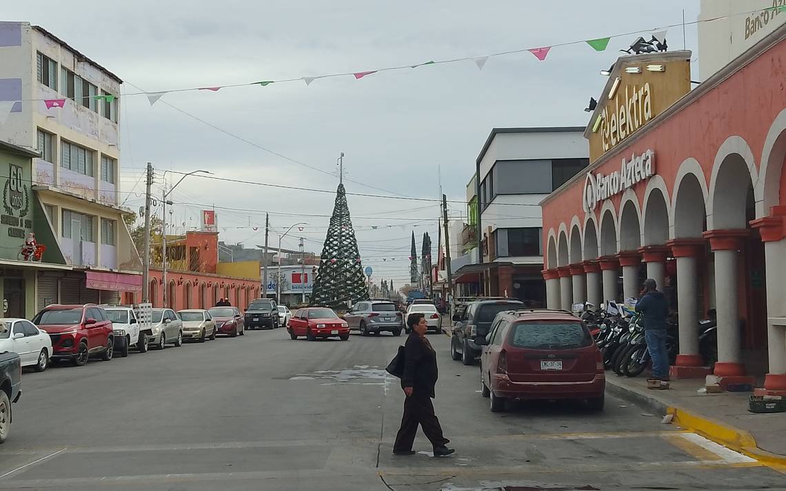 Comienza Instalaci N De Adornos Navide Os En Jim Nez El Sol De Parral